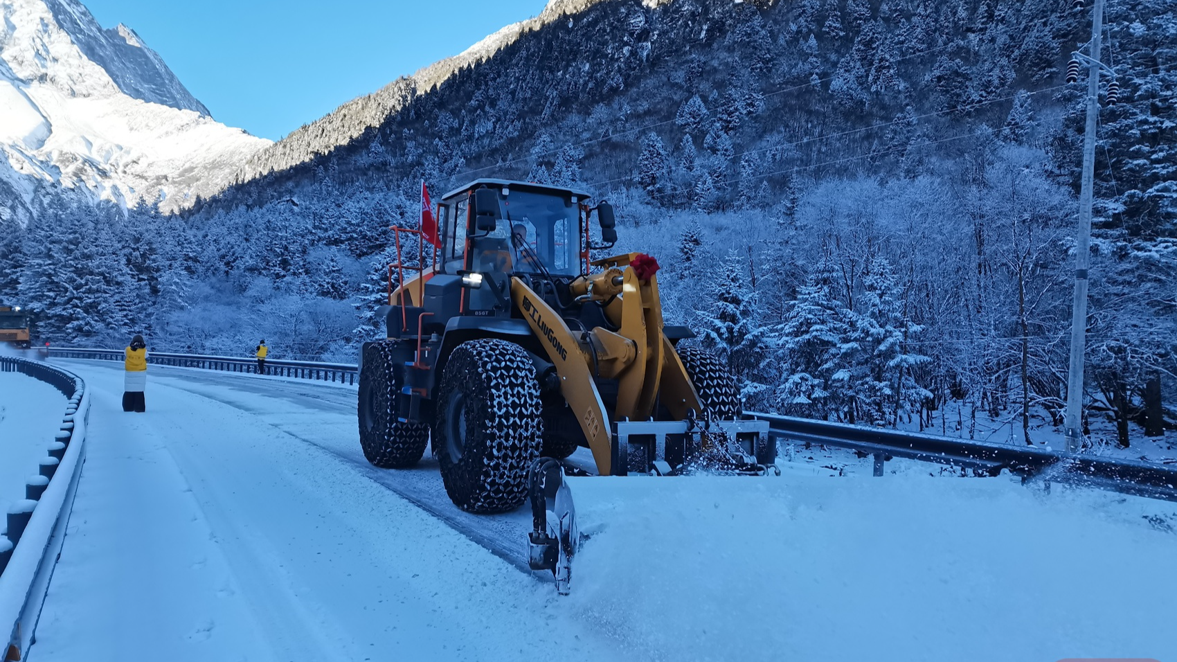 @返乡四川人：村里的路已经打整好了，欢迎回家