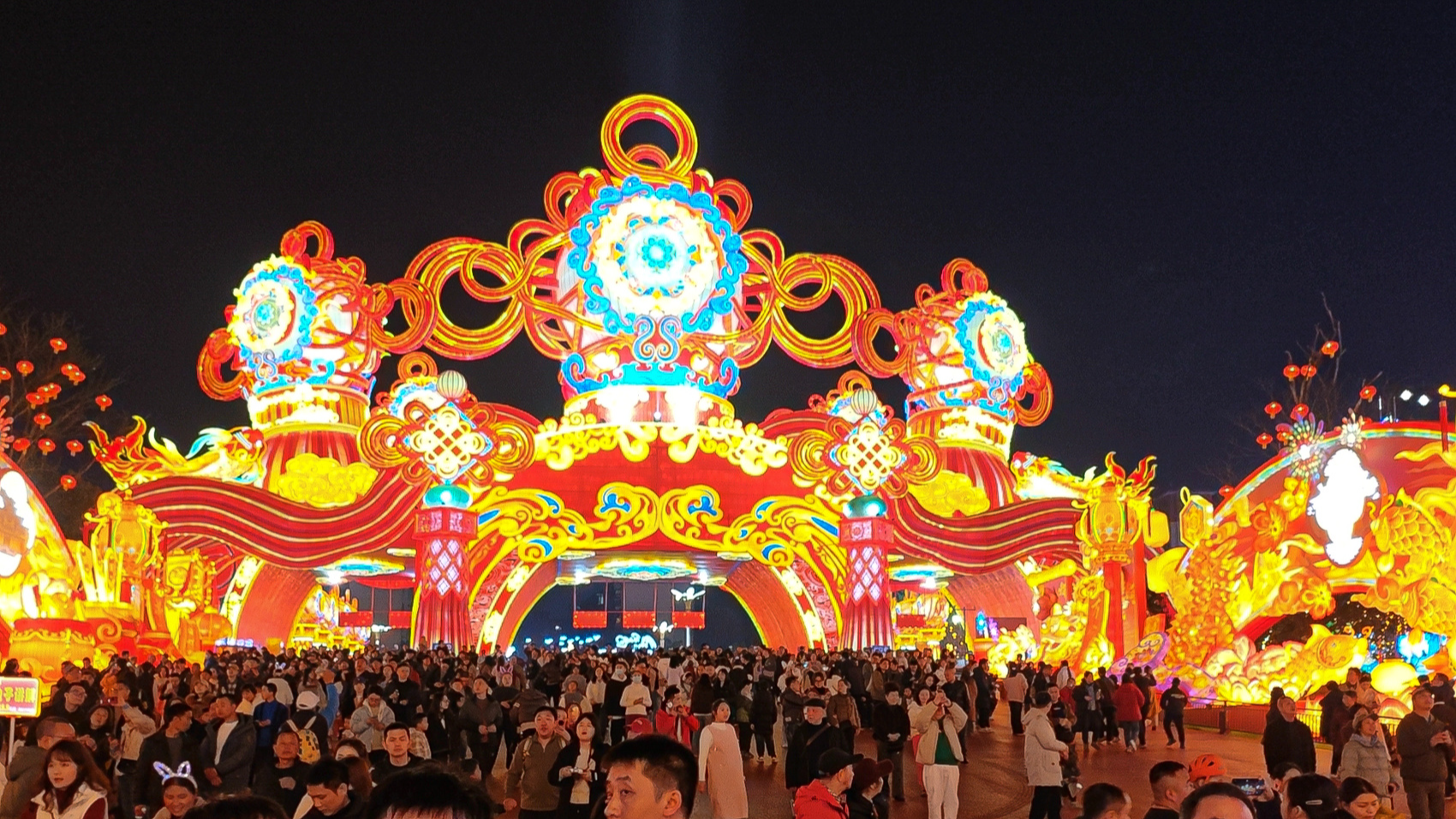 “科技游”引领四川春节新风尚，催生文旅消费热点