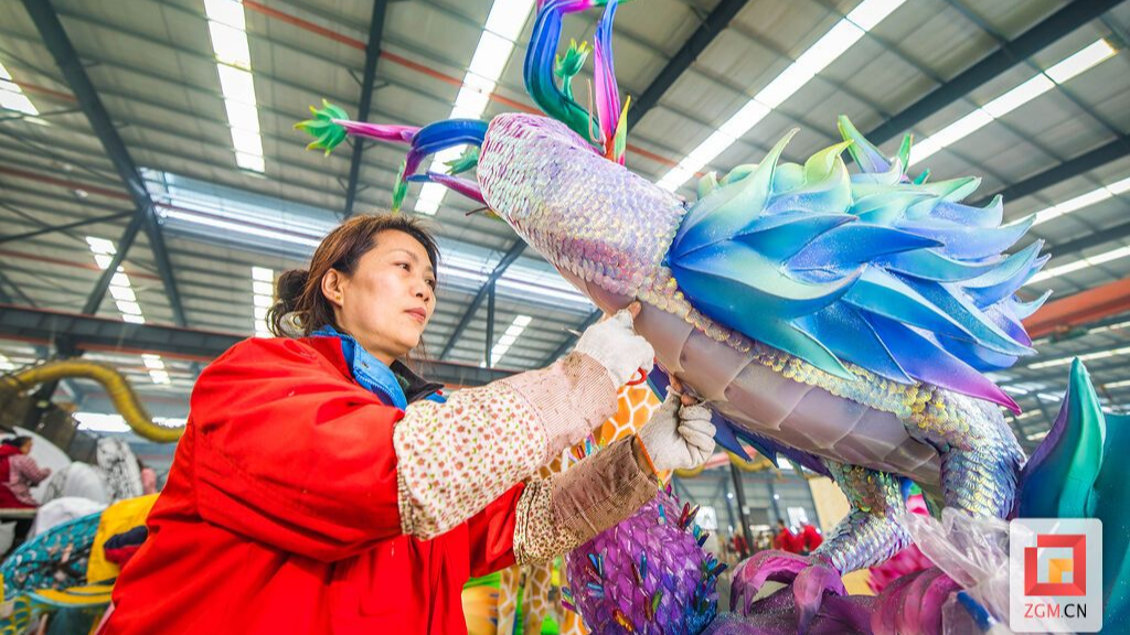 自贡彩灯如何“点亮”千年传承路？