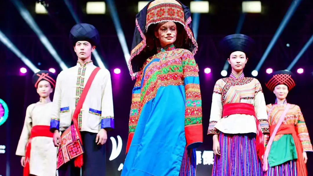 团结与融合，就是最美“新中式”