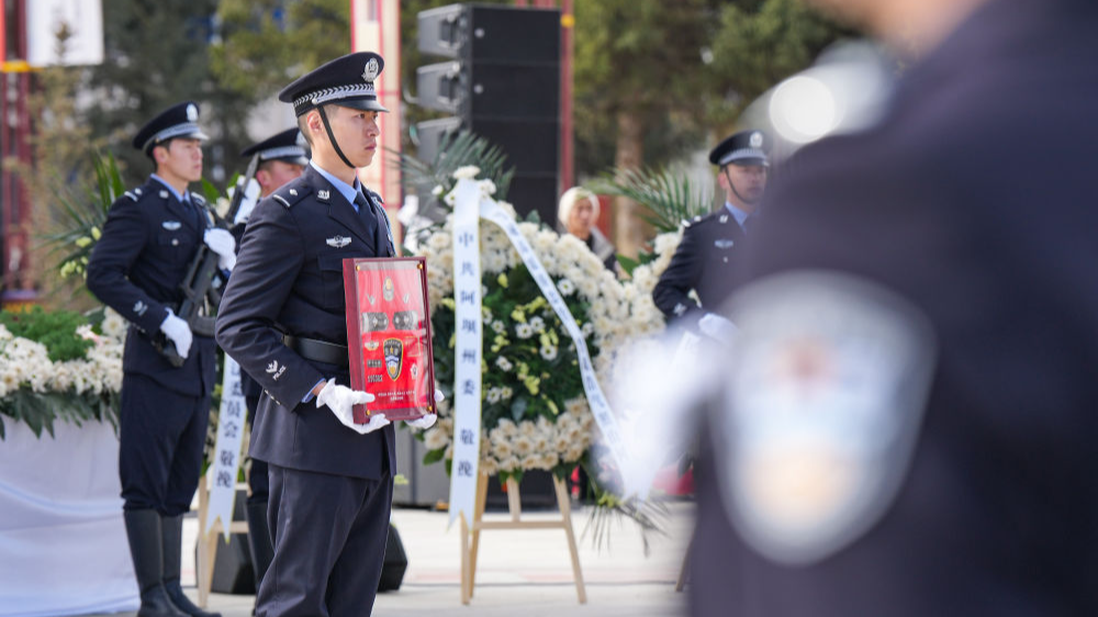 时代人物：“114382”，警魂永垂雪山草地