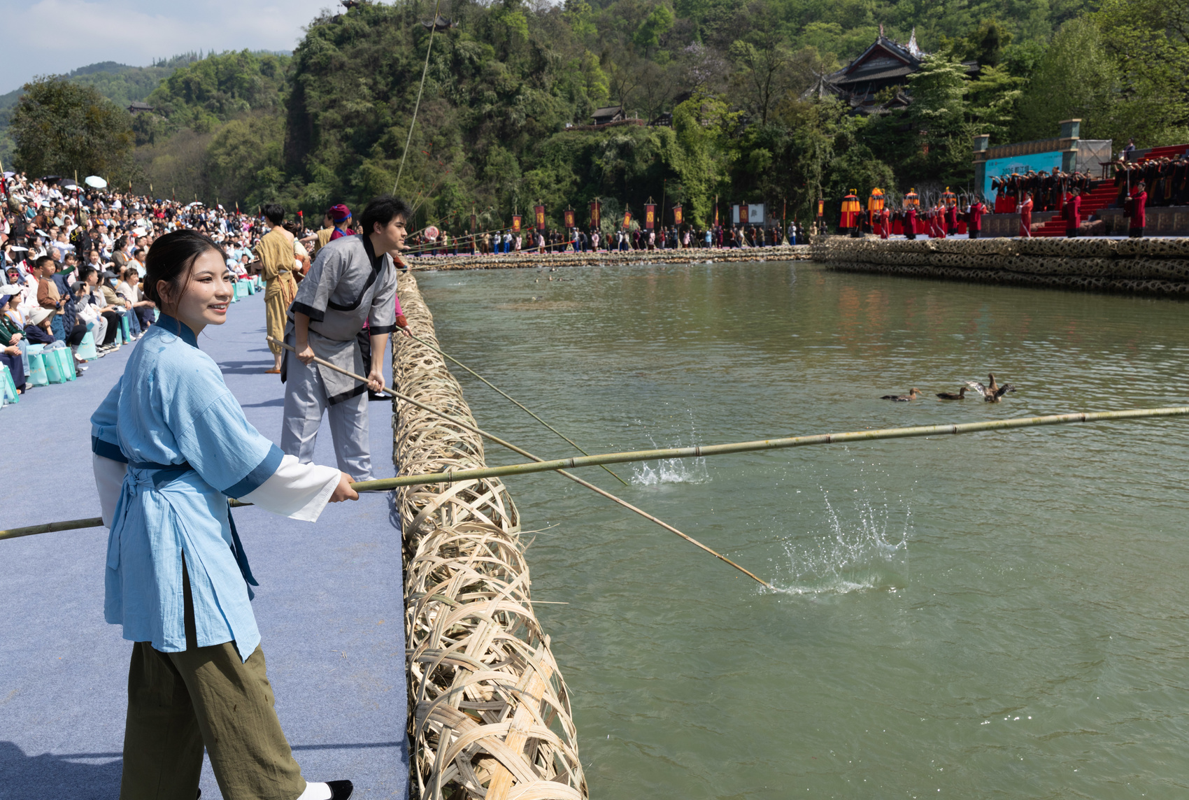 春水开 看都江堰千年“治”慧