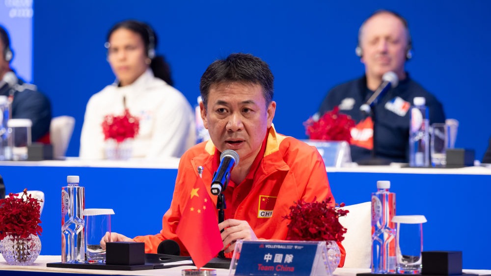 蔡斌：中国女排渐入佳境，朱婷是否首发待定