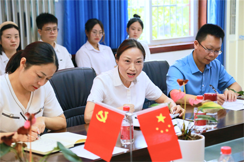 曾成蓉.JPG