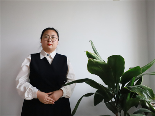 刘敏.JPG