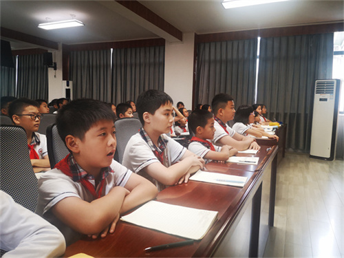 新华路小学科学家进校园3.jpg