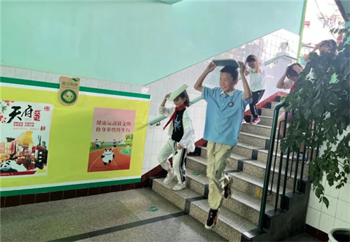 /data/storage/Upload/cditvcn/2025/05/22/dd36a3e9-c94d-447f-af41-df7962d60602.jpg