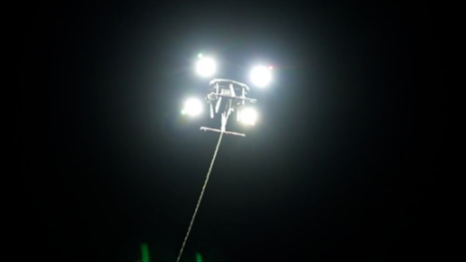 照亮黑夜的“成都智造”——全球首创驻空照明机器人来了