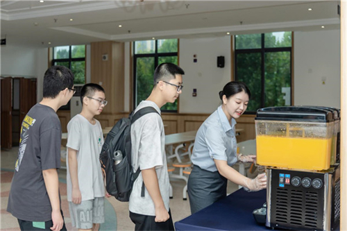 20250818_093208_043.jpg 20250818_093208_043.jpg