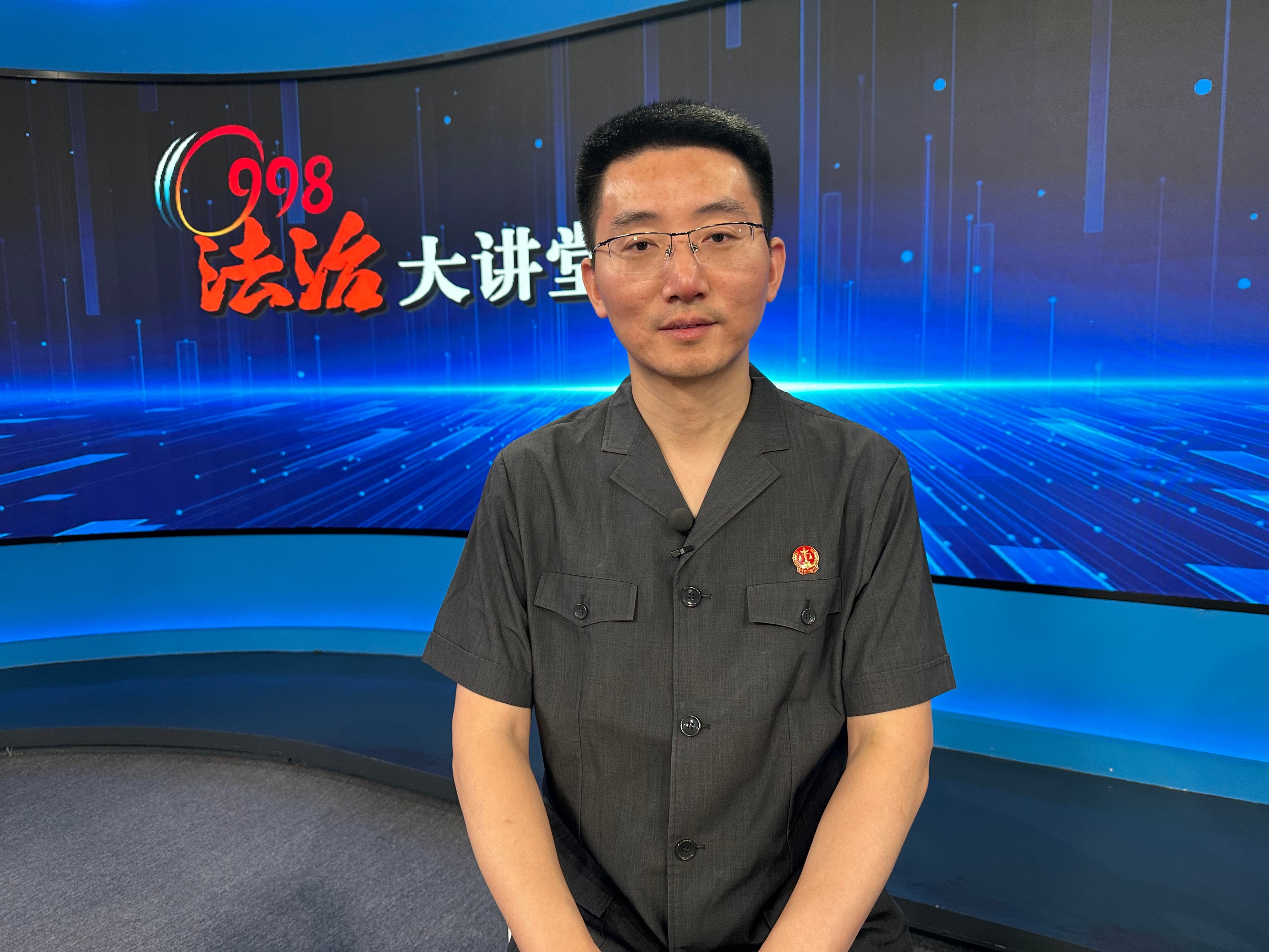 8月11日 成都市中级人民法院:外卖小哥“候单”时受伤算工伤吗？