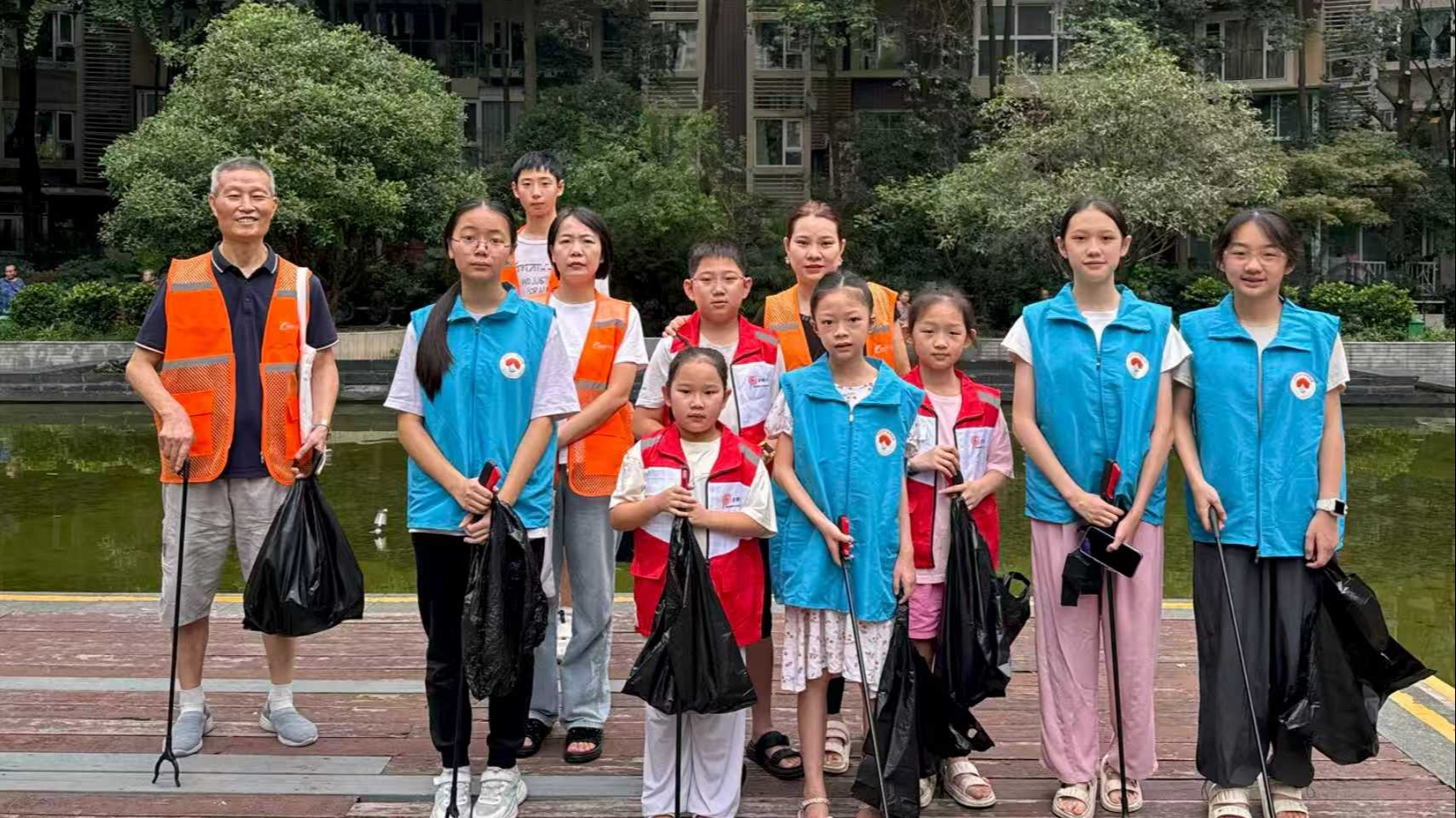 总动员、齐攻坚 石羊街道充分发挥基层治理力量常态化开展爱国卫生运动