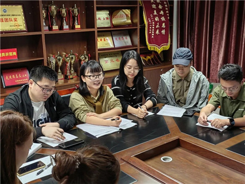 20250904_143108_176.jpg 20250904_143108_176.jpg