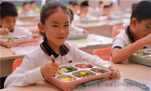 20250909_100122_102.jpg 20250909_100122_102.jpg