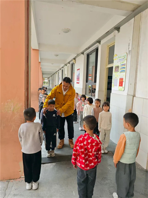 20250918_154456_353.jpg 20250918_154456_353.jpg