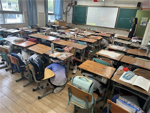 20251011_140211_169.jpg 20251011_140211_169.jpg