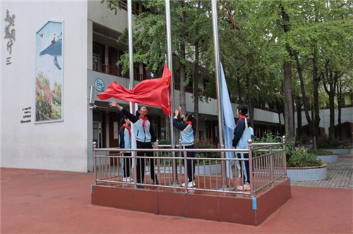 20251015_091312_016.jpg 20251015_091312_016.jpg