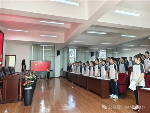 20251017_085945_033.jpg 20251017_085945_033.jpg