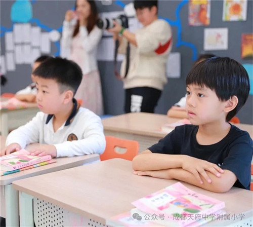 20251017_153836_279.jpg 20251017_153836_279.jpg