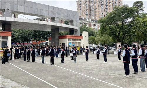 20251024_175336_304.jpg 20251024_175336_304.jpg