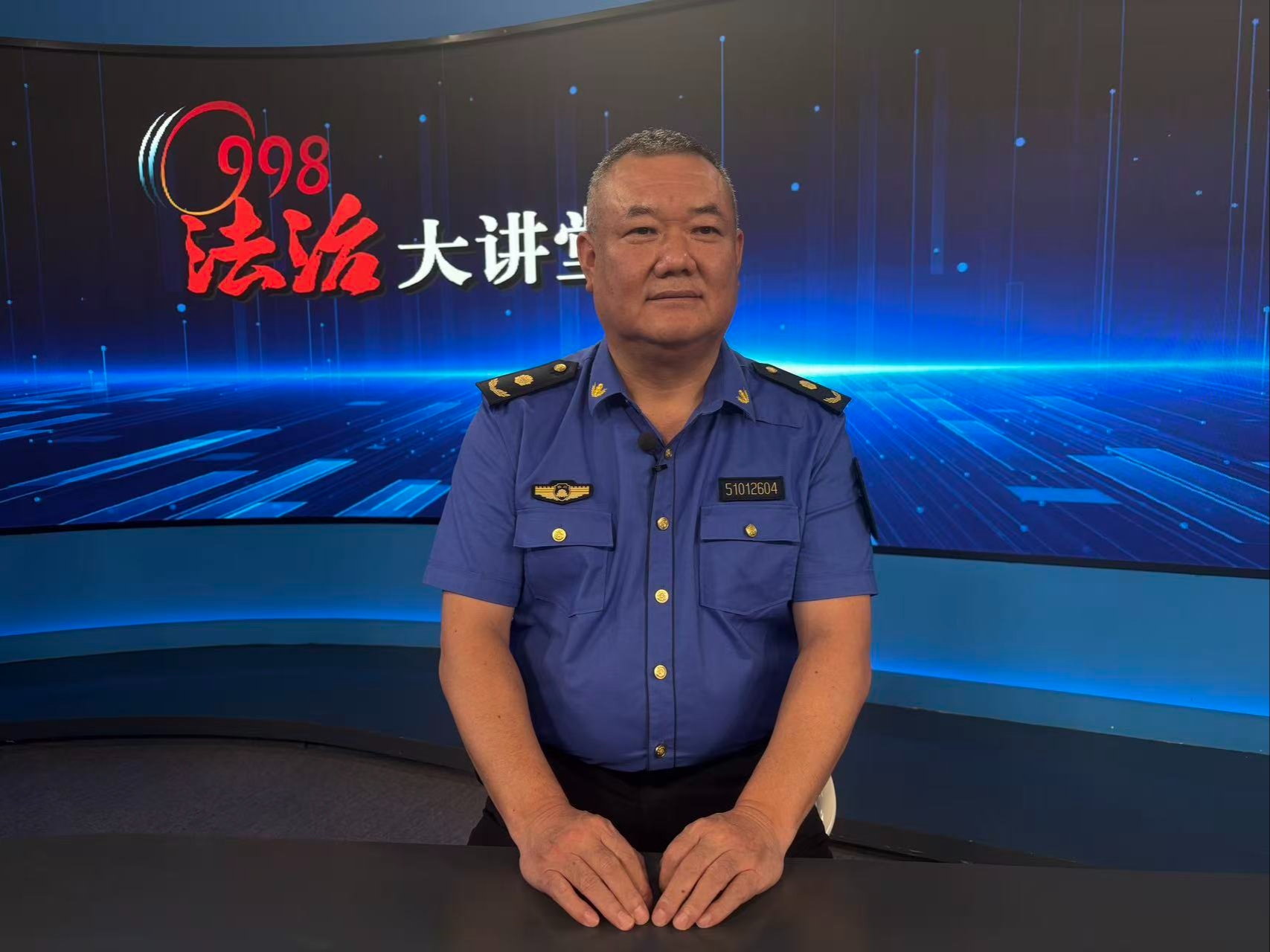 11月5日 成都市武侯区综合行政执法局 违规建渣倾倒，从“法不责众”到“众怒难范”