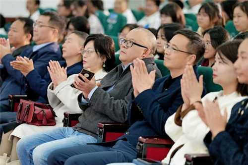 20251110_100906_017.jpg 20251110_100906_017.jpg