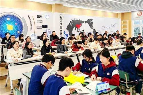 20251118_151907_337.jpg 20251118_151907_337.jpg