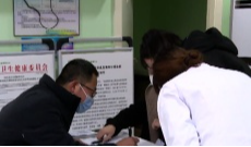 11月25日深夜快递