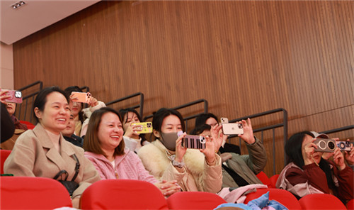 20251126_100344_082.jpg 20251126_100344_082.jpg