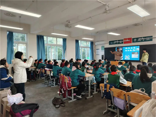 20251204_084204_000.jpg 20251204_084204_000.jpg