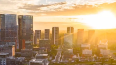 蓉深“夜间动卧”开行一周年 动卧列车成为跨区域出行“黄金选择”