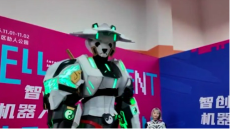 需求火爆 成都机器人春节“忙起来”