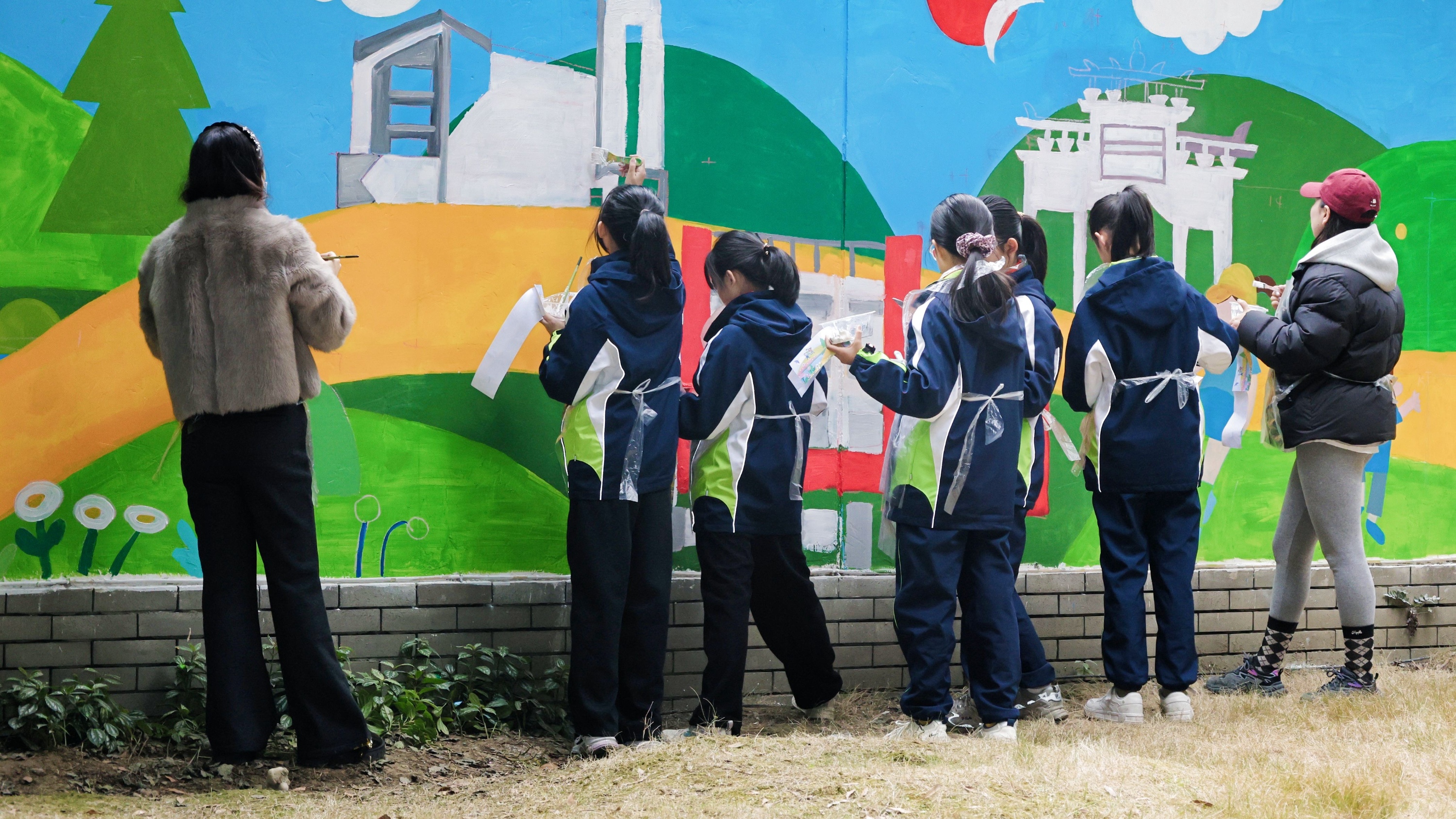 聚焦“净优亮美” 绘出家园新图景 石羊街道少年“绘”发声墙绘微更新活动圆满落幕