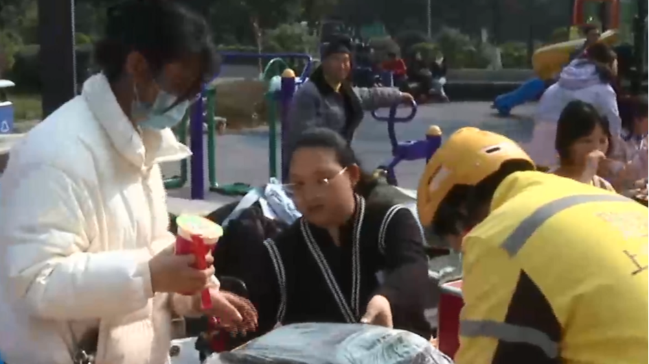 新春送温暖，关心关爱新就业形态劳动者