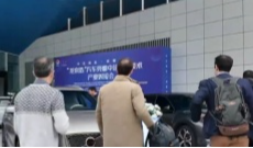 3月25日深夜快递