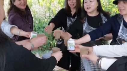 成都“春耕合伙人” 研发爆款油菜花酸奶