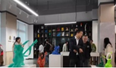 4月16日深夜快递