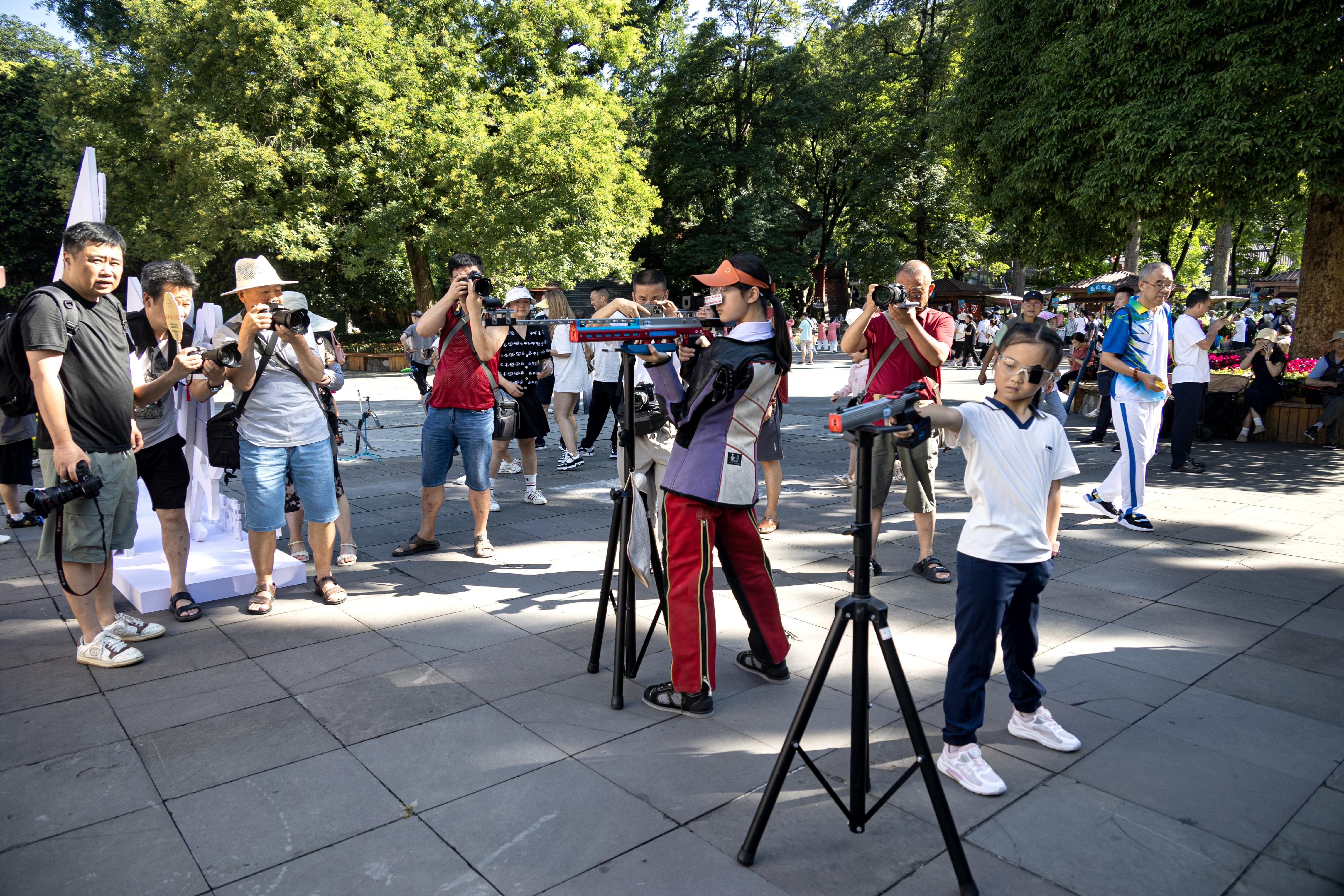 e2c3c9df-1525-415c-89f4-5d35e5cecad3.jpg