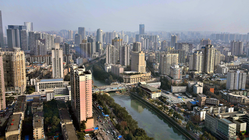 出行注意！成都周边高速部分路段因车流量大车多缓行