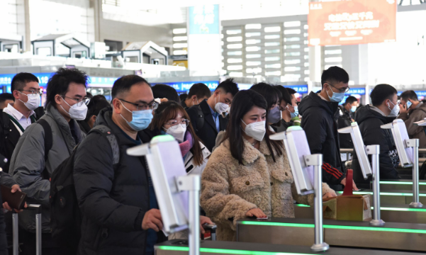 成都局集团公司春节假期日均开行旅客列车682对 多项举措温暖旅客回家路