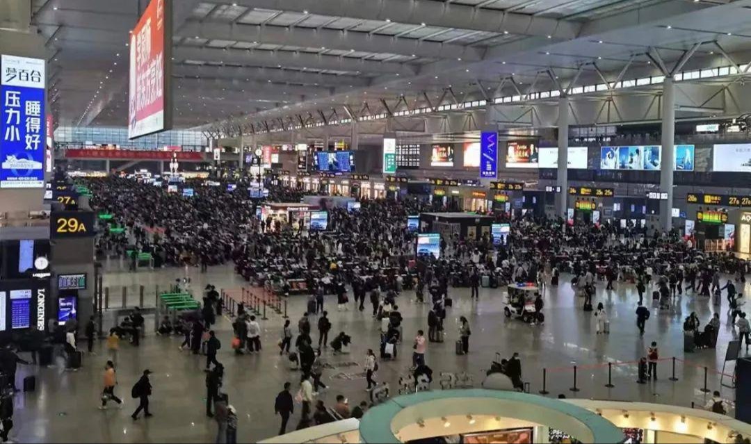 这个“五一”有多火？“上海虹桥站发往全国各站车票均已售完”……