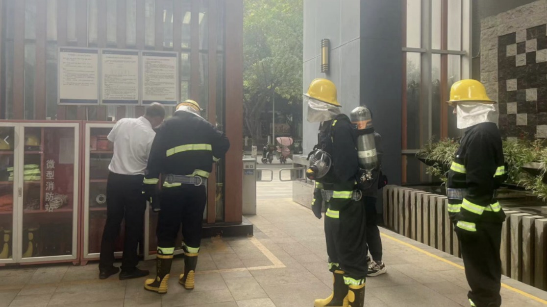 “微网实格”赋能“大城善治”｜激发“细胞”活力 筑牢安全防线！石羊街道“微网实格”为家门口的平安助力