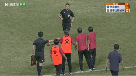 6370245dgy1hgidk8zbjmg20d807f4qy.gif