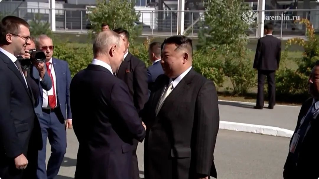 俄罗斯总统普京与金正恩举行会晤