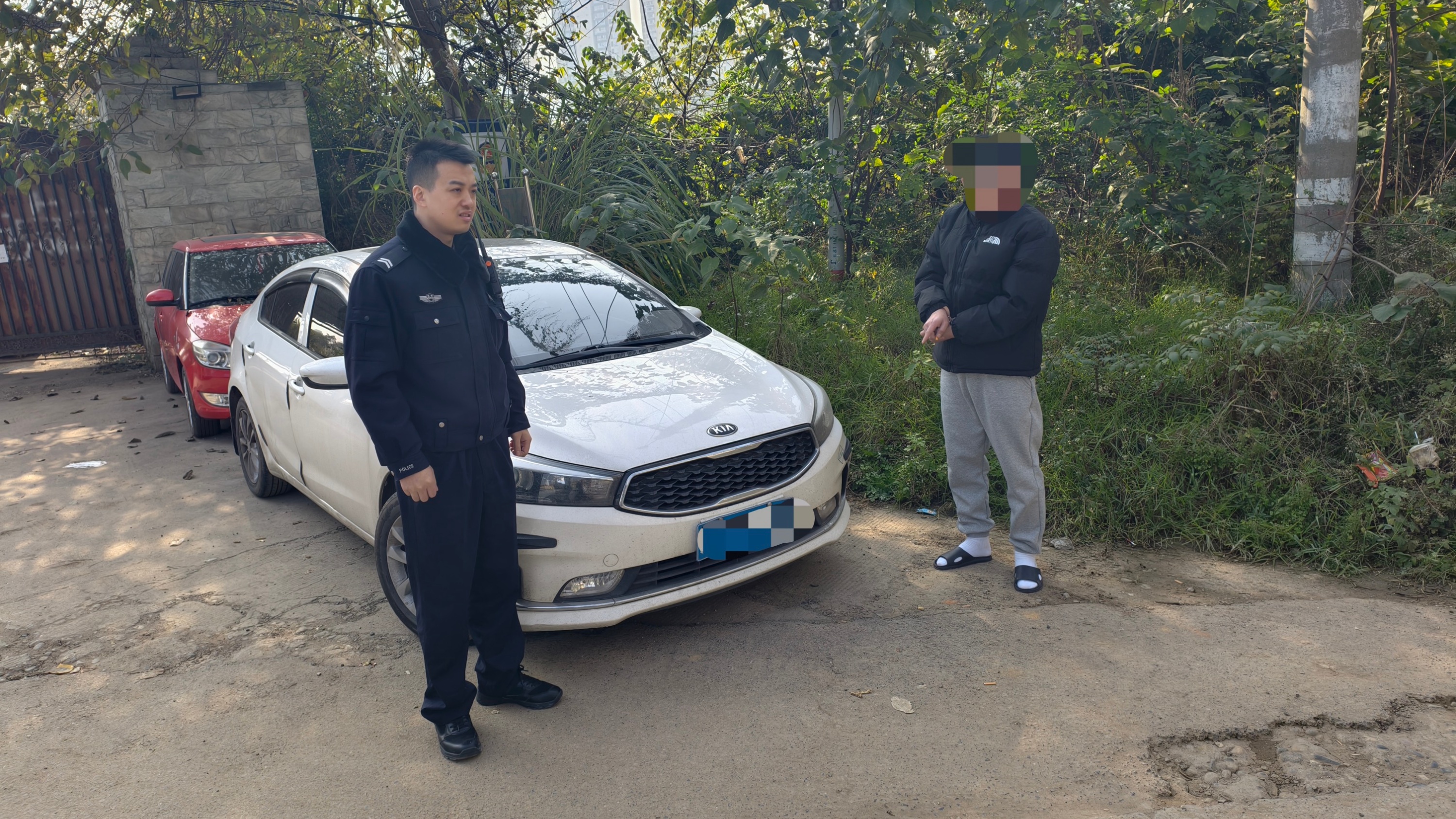 醉酒驾车冲卡？男子妨害公务被刑拘！