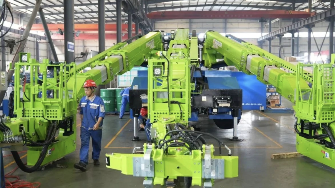 到2025年，成都市园区工业总产值达1.8万亿元