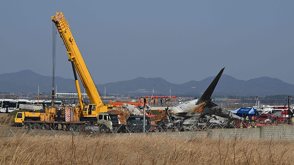 最终确认179人遇难 韩国失事客机仅2人幸存