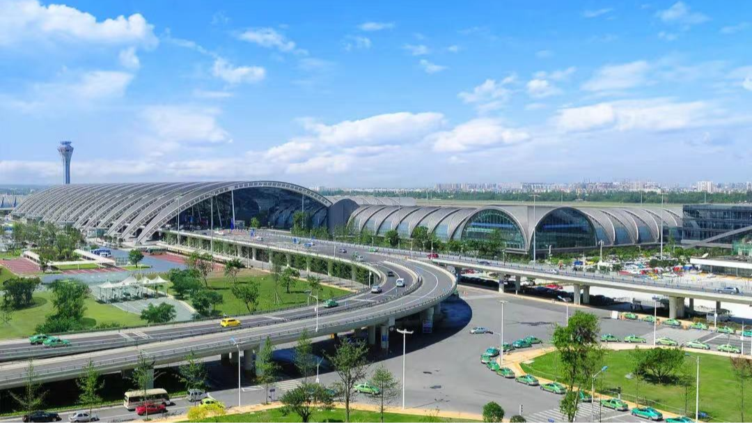 再创新高！成都国际航空枢纽2024年完成旅客吞吐量8733.6万人次