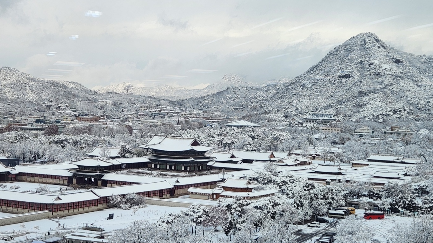 南方多地暖得同期少见 “雨雨雨＋雪雪雪”后天虽迟但到