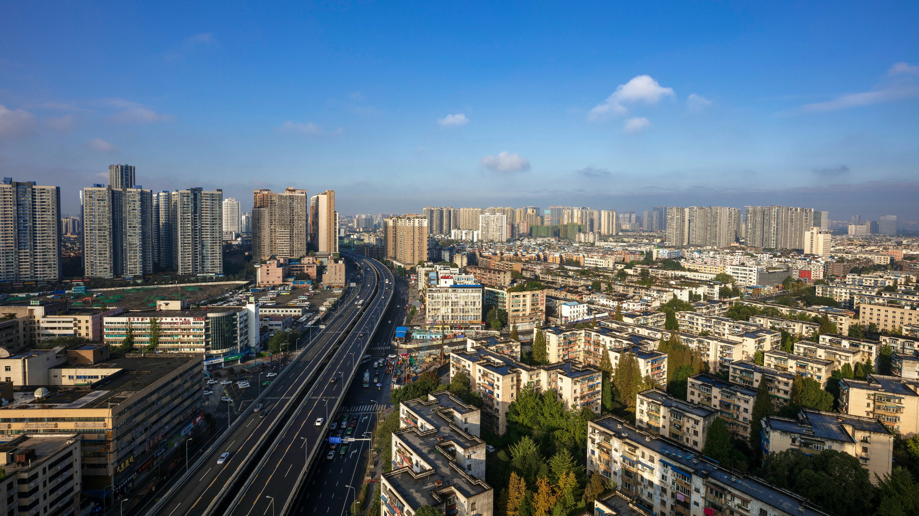 去年我国城市更新完成投资约2.9万亿元