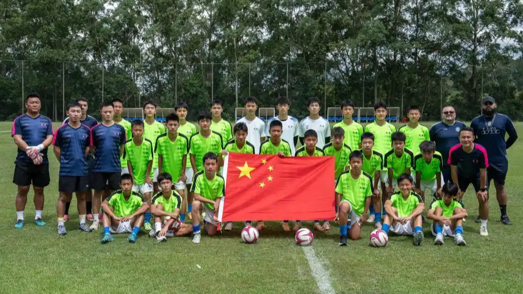 成都U15男足巴西取经，为“金牌球市”续航添彩